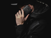 Passt zum schwarzen Outfit: 250 Stück der Midnight Black Limited Edition des OnePlus 3T kann man morgen ergattern.
