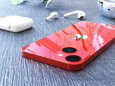 Das Apple iPhone 13 mini soll seinem Vorgänger recht ähnlich sehen, mit ein paar Änderungen. (Bild: Svetapple)