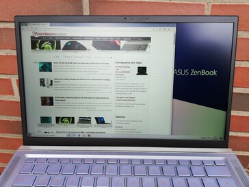 Asus ZenBook 14 - Außeneinsatz