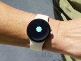 Die Google Pixel Watch soll künftig Bluthochdruck erkennen, genau wie die Apple Watch. (Bildquelle: Google)