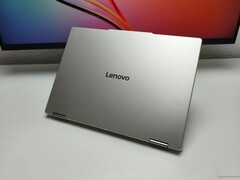 Verwandlungskünstler mit Schwächen: Yoga 7a 2-in-1