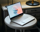 Das Yoga 9 OLED-Convertible und zwei günstigere Lenovo-Laptops sind bei Notebooksbilliger im Angebot (Bild: Andreas Osthoff)