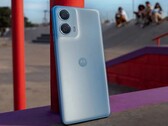 Motorola spendiert dem G24 Power ein modernes Design und einen besonders großen Akku. (Bild: Motorola)