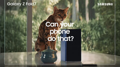 Samsung Galaxy Z Fold 7 Videoteaser provoziert erneut Apple (Bildquelle: Samsung | edit by Notebookcheck)