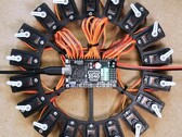 Servo 2040: Neues Board unterstützt 18 Servos