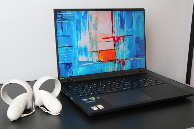Acer Predator Helios 18 AI PH18-73. (Bild: Christian Hintze)