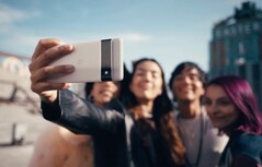 Das Google Pixel 6 Pro setzt auf ein 5G-Modem von Samsung, das den schenllsten Konkurrenten unterliegt. (Bild: Google)