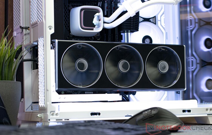 XFX Speedster MERC 310 Radeon RX 7900 XTX Black Edition im Testsystem