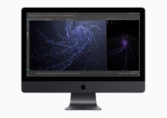 Der iMac Pro lässt sich jetzt noch stärker ausstatten. (Bild: Apple)