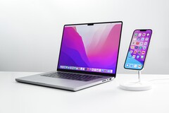 Das neue Einsteiger-MacBook Pro soll laut früherer Gerüchte das Design des 14 Zoll Modells erben. (Bild: Jeremy Bezanger)