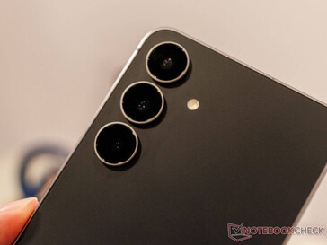 Vorhanden sind auch eine Tele- und Ultraweitwinkel-Kamera (Bildquelle: Daniel Schmidt)