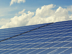Große Solarfelder können ihre Umgebung beeinflussen, und zwar gezielt. (Quelle: pixabay/andreas160578)