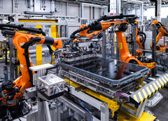 BMW fertigt die neue Generation von Hochvoltbatterien für die