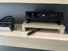 Dieses Modell wird per GST-18 angeschlossen. (Bildquelle: Andreas Sebayang/Notebookcheck.com)