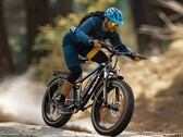Das M26-2 Plus kommt mit fetten Reifen