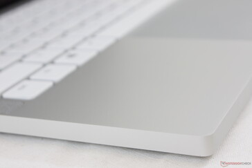 Bekanntes CNC-Aluminium-Material wie bei der Blade-Serie