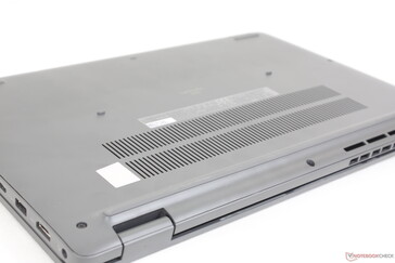 Die Dimensionen und das Gewicht sind ähnlich wie beim Asus ExpertBook L1 oder beim HP ProBook 440 G9.