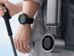 Der tragbare Handlüfter Rogbid Breeze (im Bild) hat einen 6.000-mAh-Akku, der per USB-C geladen wird.