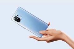 Der Nachfolger des Xiaomi Mi 11 soll gleich drei hochauflösende Kameras erhalten. (Bild: Xiaomi)