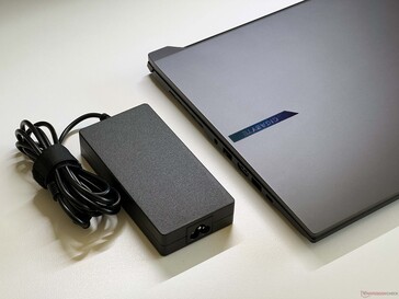 Gigabyte Aero X16.