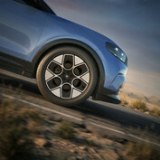 Als Sport-Elektro-Crossover kombiniert der neue Ford Capri Collection modernes Design mit einem verbesserten LFP-Antrieb.