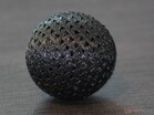 TPU-Drucke funktionieren, der Ball misst 30 Millimeter im Durchmesser, Seitenfläche der Dreiecke 3 Millimeter