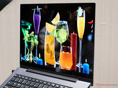 Alle Farben sichtbar: QLED-Display (alias QD-EL) von TCL CSOT. (Foto: Andreas Sebayang/Notebookcheck.com)