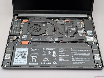 Das Motherboard des Laptop 13 Pro ist vollständig mit dem Motherboard des ursprünglichen Laptop 13.5 austauschbar.