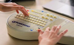 Mit dem Omnichord OM-108 feiert Suzuki sein 70-jähriges Firmenjubiläum (Quelle: Suzuki).