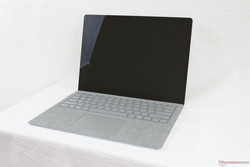 Im Test: Microsoft Surface Laptop (i7-7660U)