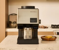 Der Tofuautomat Plantein auf dem Küchentisch