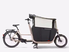 F900E: Neues E-Lastenfahrrad startet mit Regenschutz für bis zu vier Kinder