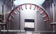 Das Samsung Galaxy Z Fold4 und Galaxy Z Flip4 unterlaufen einer ausführlichen Qualitätskontrolle. (Bild: Samsung)