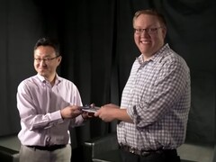 Shuhei Yoshida gehörte 2013 zu dem Duo, das sich über Xbox lustig machte, nachdem Microsoft das Teilen von Xbox-One-Spielen einschränken wollte.