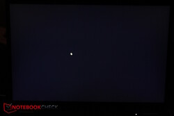 kein wahrnehmbares Backlight Bleeding