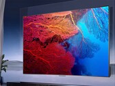Der Hisense E8K ist mit einer Bildschirmdiagonale von 100 Zoll einer der größten Mini-LED Smart TVs der Welt. (Bild: Hisense)