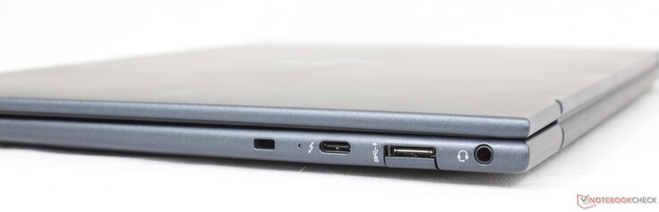 Rechts: Nano-Schloss-Vorrichtung, USB-C 4 mit Thunderbolt 4 + DisplayPort 1.4 + Power Delivery, USB-A 5 GB/s, 3,5-mm-Headsetanschluss