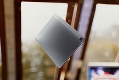 Das Realme Pad bietet ein besonders dünnes Aluminiumgehäuse zum fairen Preis. (Bild: Realme)