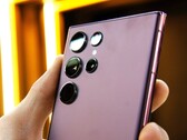 Der Nachfolger des abgebildeten Galaxy S22 Ultra bleibt offenbar bei derselben Tele-Kamera. (Bild: Zana Latif)