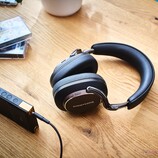 Die Bowers & Wilkins Px8 S2 bieten erstklassigen Klang, und das jetzt günstiger als je zuvor. (Bildquelle: Notebookcheck)