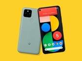 Nachdem gestern schon die vollständigen Spezifikationen des Google Pixel 5 geleakt sind gibt es das Gerät jetzt in beiden Farben zu sehen. (Bild: Google / Evan Blass)