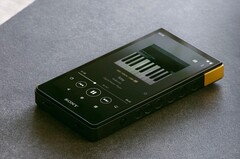 Der Sony Walkman NW-ZX707 wird in Europa zwar nicht vertrieben, kann aber importiert werden. (Bild: Sony)