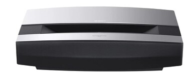 An der Vorderseite befinden sich die Harman Kardon Lautsprecher, die guten Sound liefern.