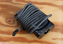 65-Watt-Type-C-Netzteil mit Kabel-Wickel-Option