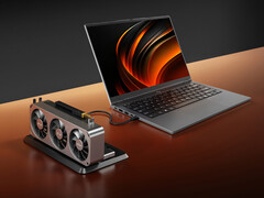 Das Lecoo Pro 14 verfügt über OCuLink und USB4. Abgebildet ist das Notebook mit einer externen Grafikkarte (eGPU)