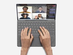 Das Surface Pro X von oben (Bild: Microsoft)