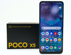 Xiaomi hat das Poco X5 5G Smartphone derzeit für kostengünstige 159 Euro im Angebot (Bild: Benedikt Winkel)