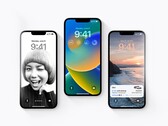 Das Apple iPhone erhält mit iOS 16 hunderte Neuerungen, inklusive einem Sperrbildschirm mit Widgets. (Bild: Apple)