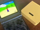 Powkiddy V90S: Neuer Gaming-Handheld sieht aus wie ein GBA SP (Bildquelle: Taki Udon)