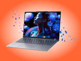 Lenovo bietet das IdeaPad Slim 5 Ultra nur in der Farbvariante Luna Grey an.